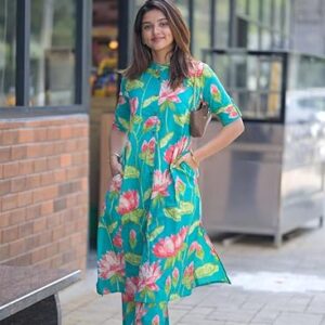 ANNI DESIGNER Women's Rayon Viscose Straight Printed Kurta with Pant
